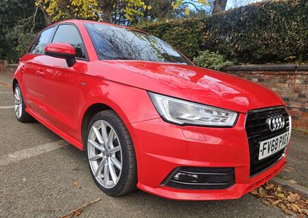 AUDI A1 1.4 TFSI S line